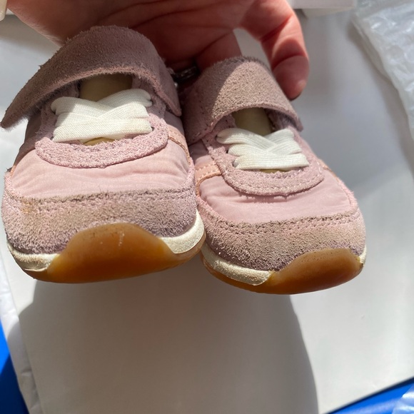 Zara Baby Tennis Shoes size: 4 - Picture 2 of 6